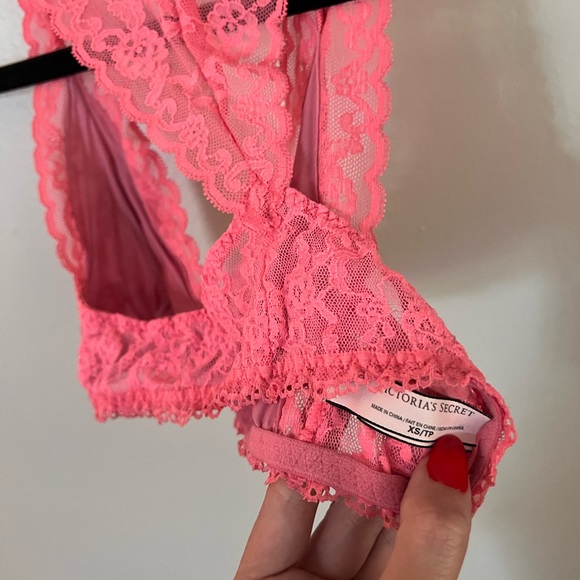 Victoria secret Pink lace bralette - Picture 3 of 3